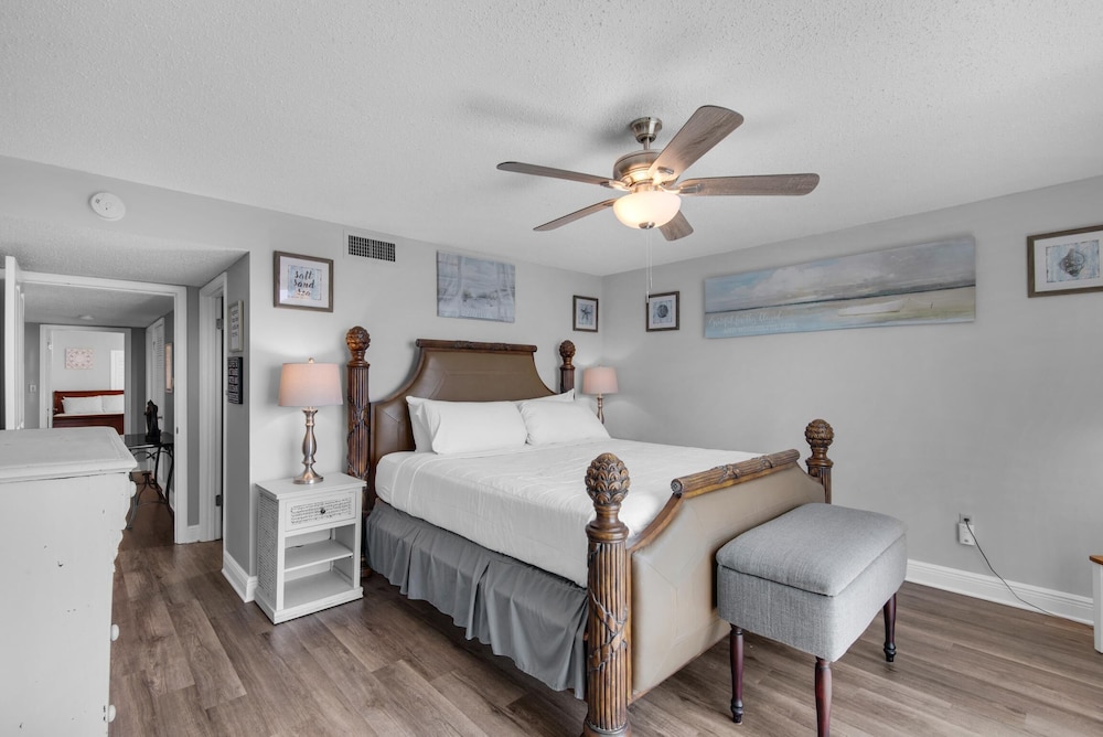 Shoreline Towers 3094