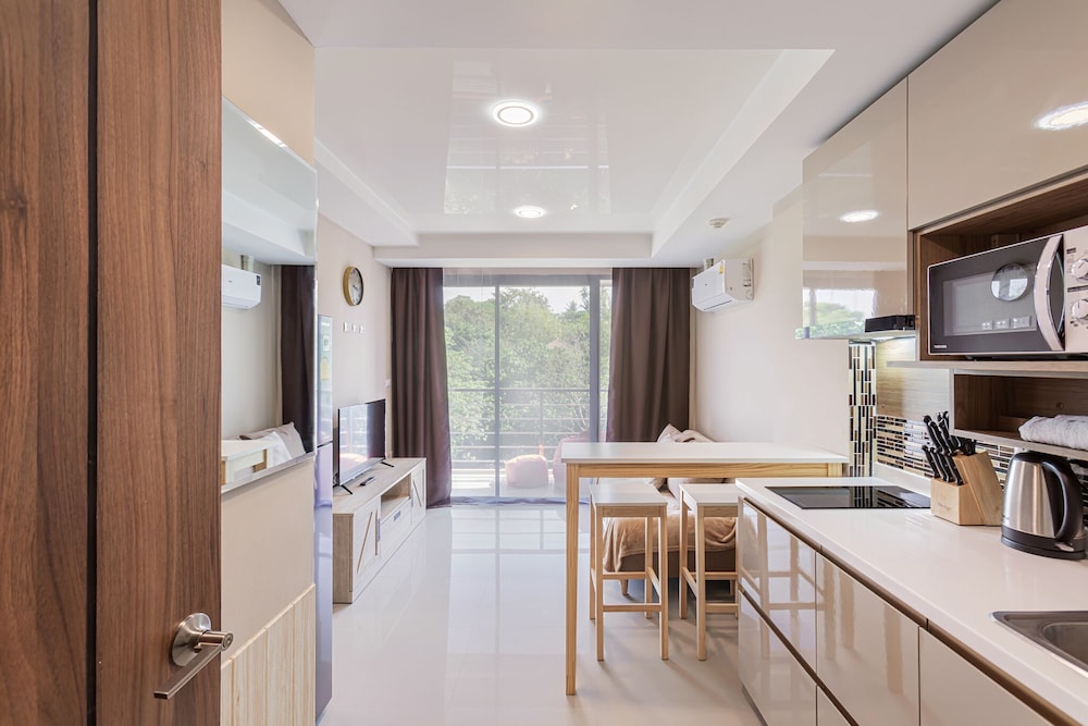 Rawai Beach Condo Room 407