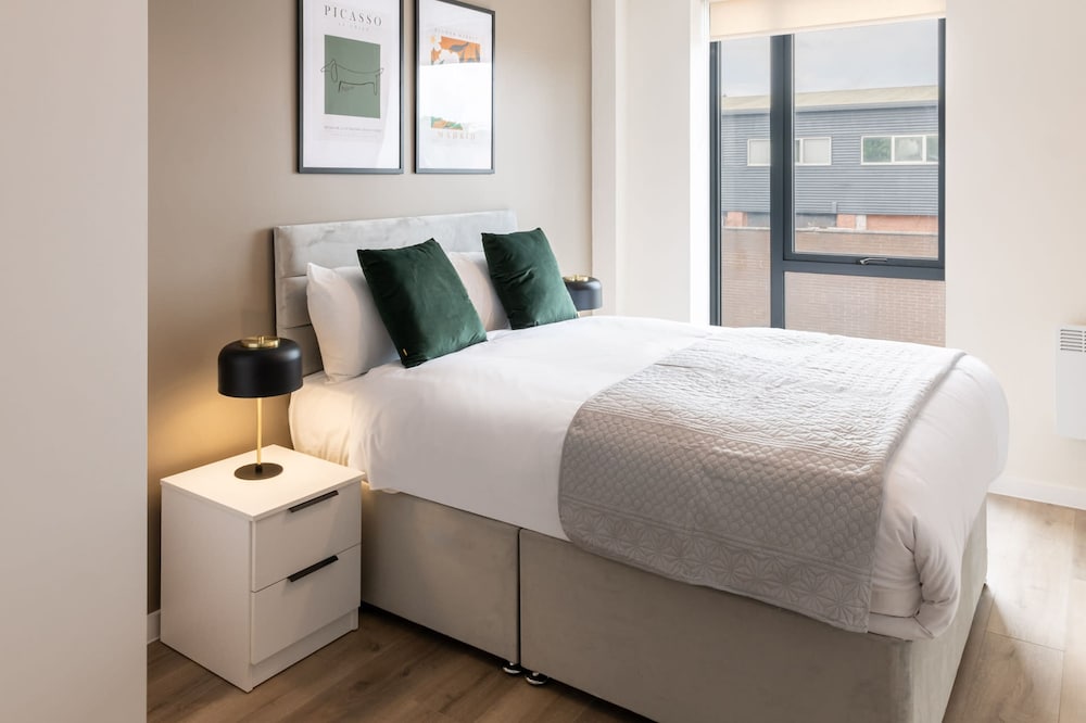 Host Stay Richmond Place 103 view 3