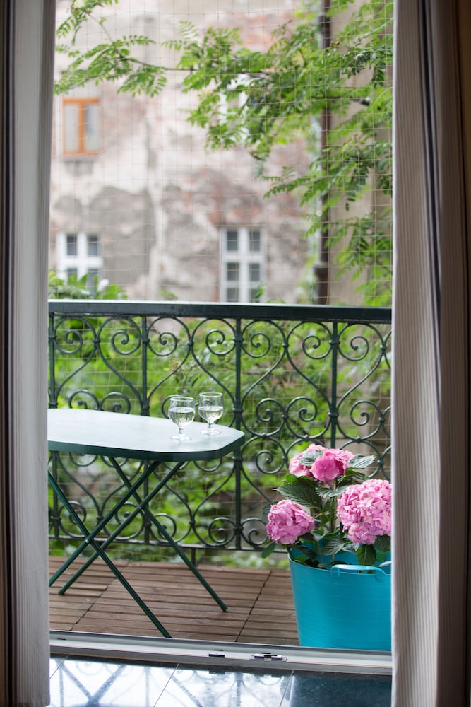Antique Apartments Old Town view 5
