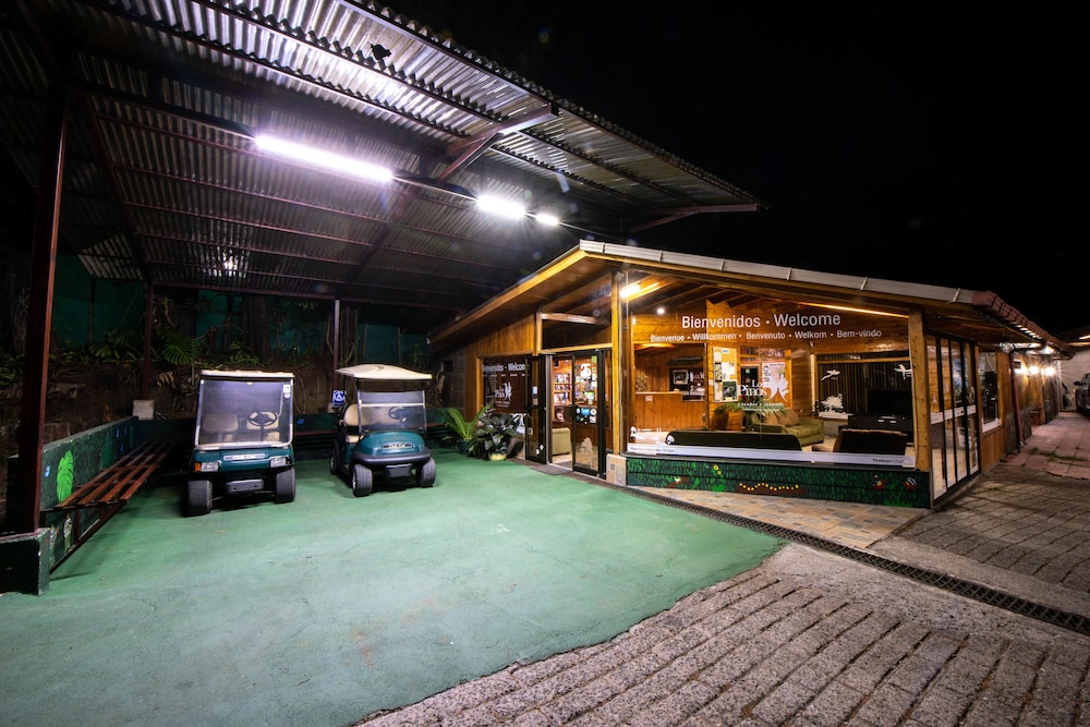 Los Pinos Cabanas y Jardines
