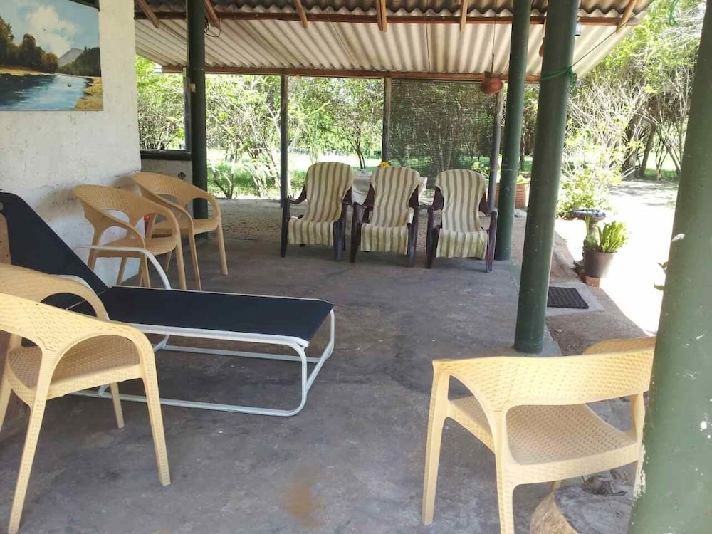 Captains Bird Safari Lodge