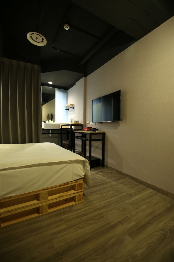Nys Loft Hotel - Hostel
