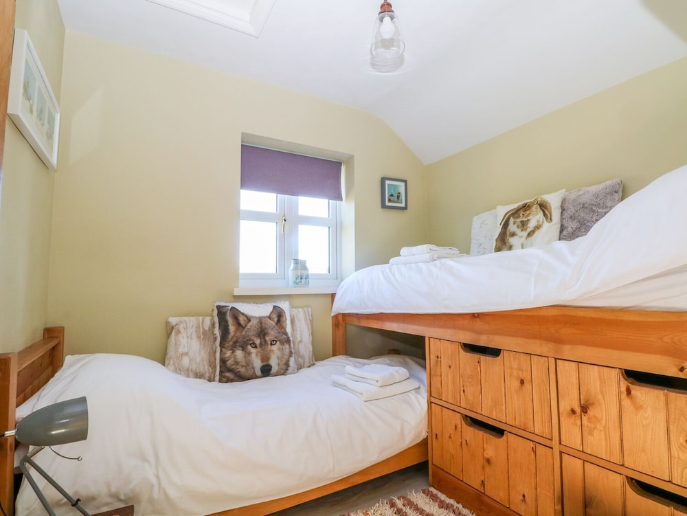 Beech House view 4