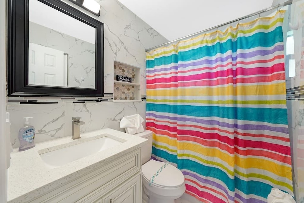 Fort Lauderdale Vacations - Yellow House in Davie - Property Image 15