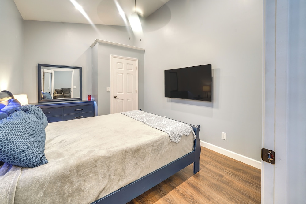 Near Kanawha River: Unique Renovated Home w/ Yard! view 3