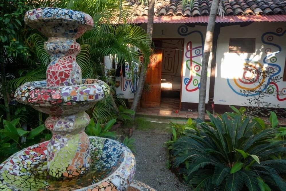 Photo 8