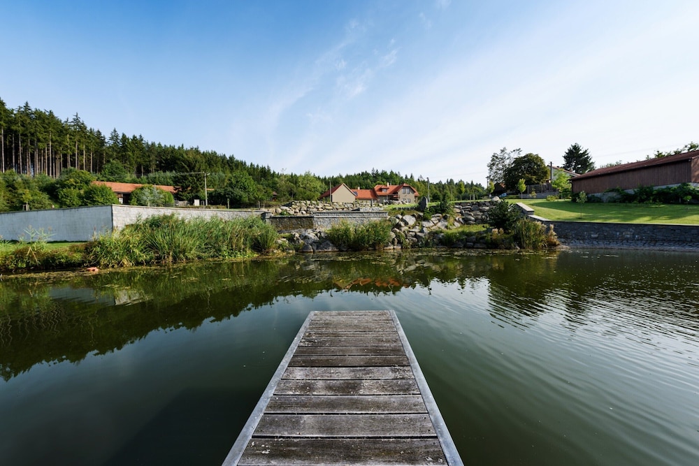 Villa in Varvazov With Garden Retreat
