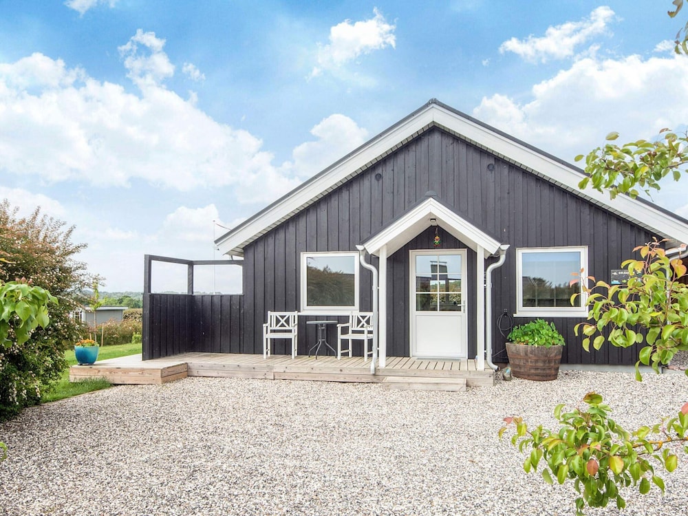 6 Person Holiday Home in Ebeltoft