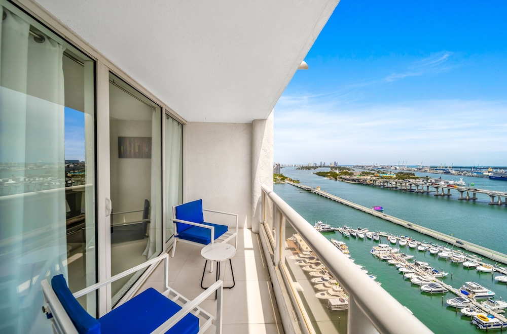 StayCozy Apartments at The Grand