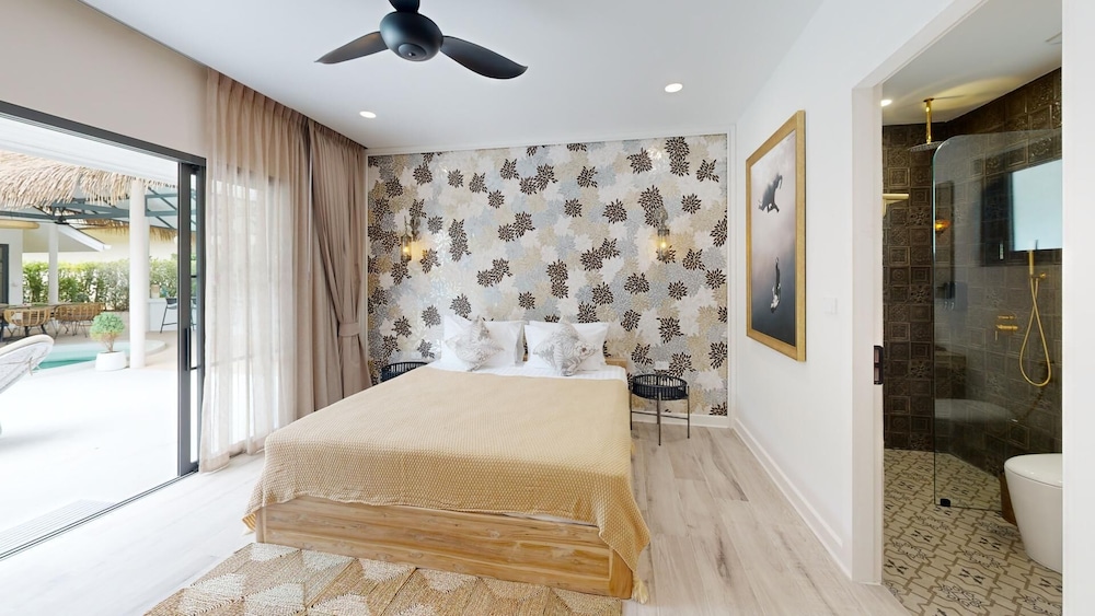 Idyllic Samui Beach Villa Resort