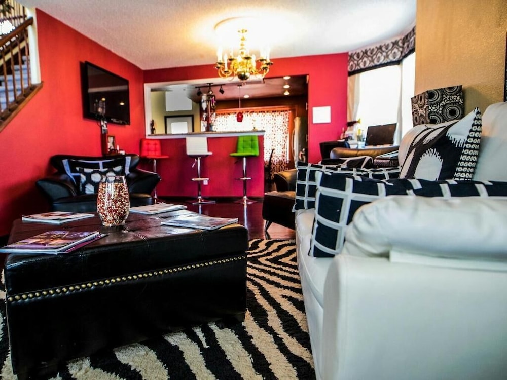 Denver Vacations - DIA Layover - Property Image 10