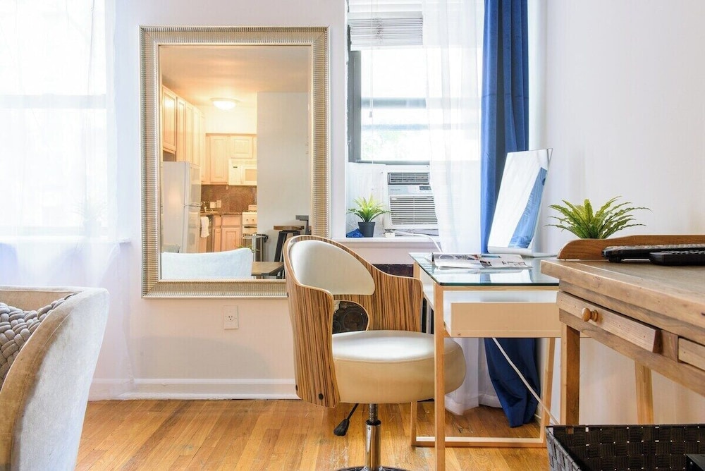 350 Gramercy Apt