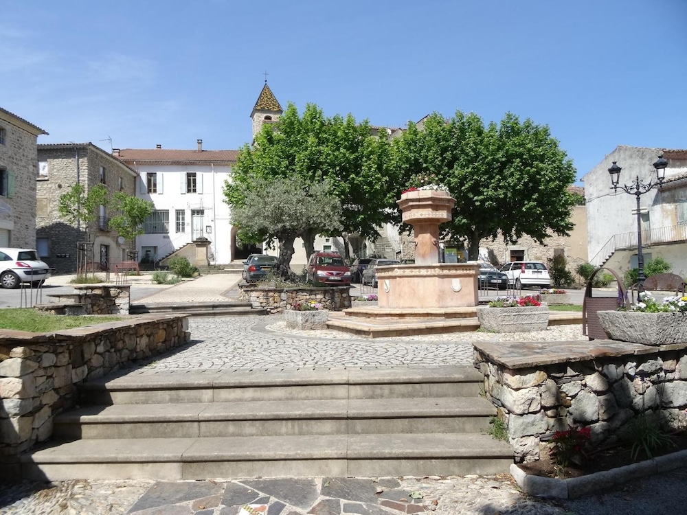 Photo 14