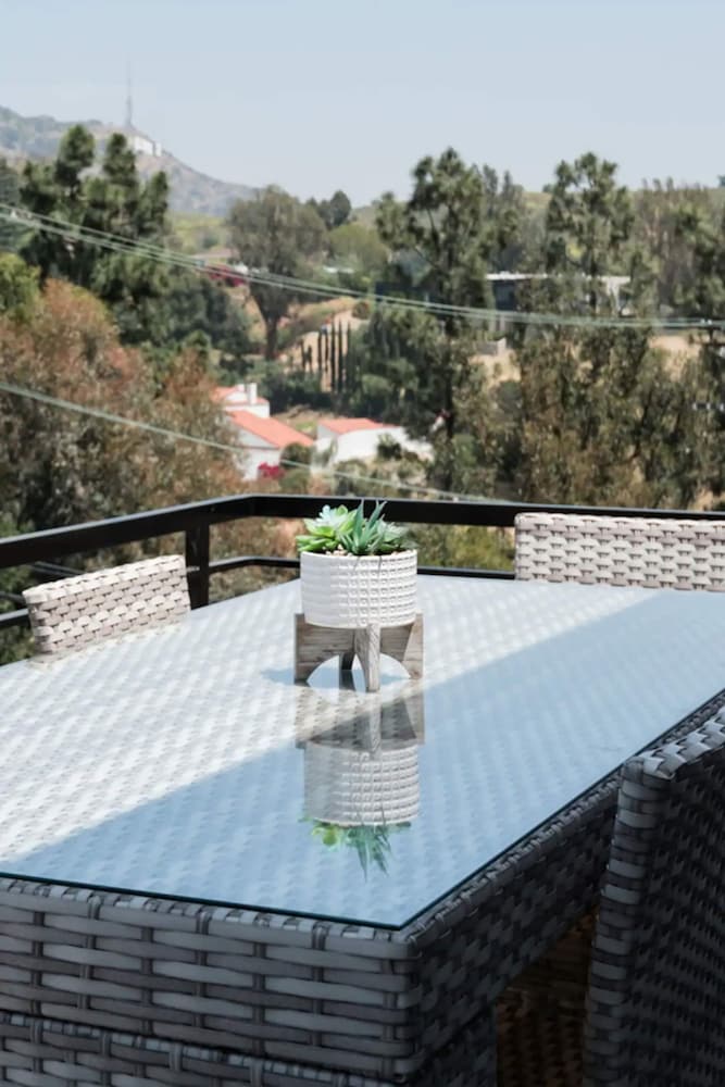 Hollywood Hills Heatpool BBQ Prime Location