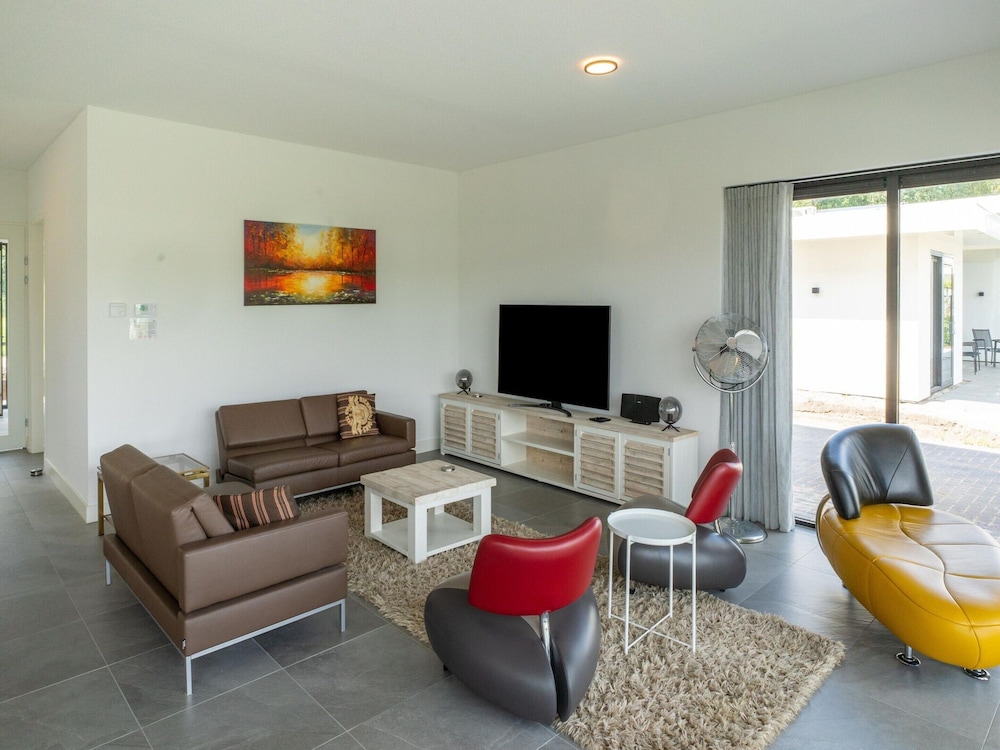 16p Spacious Villa on the Water in Zeewolde