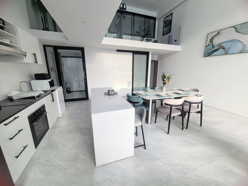 Unique Pool Slide Access Townhouse