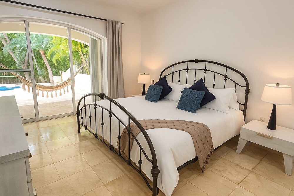 Family Villa Private Pool 3 Min Walk To The Beach