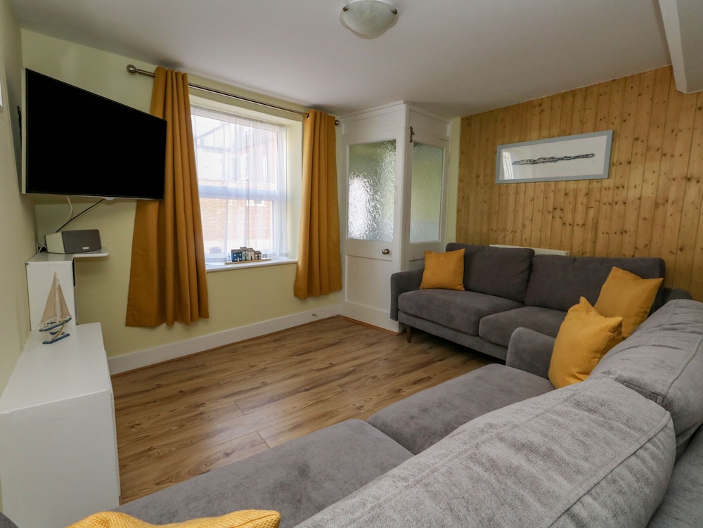 Cove Street Cottage