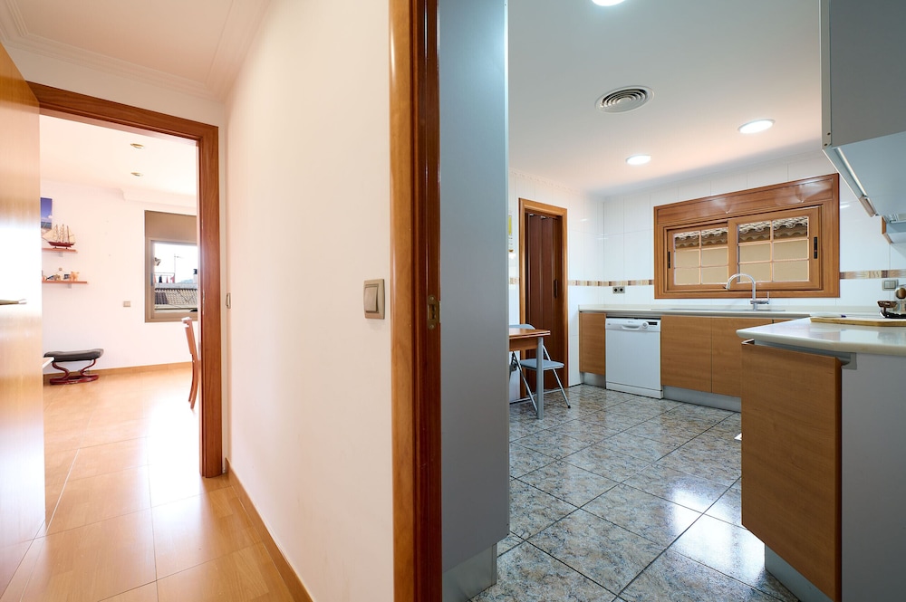 Marina in Blanes With 6 Bedrooms and 4 Bathrooms