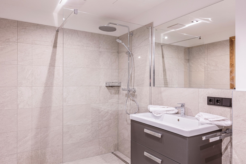 Zugspitz Suites Lermoos by ALPS RESORTS