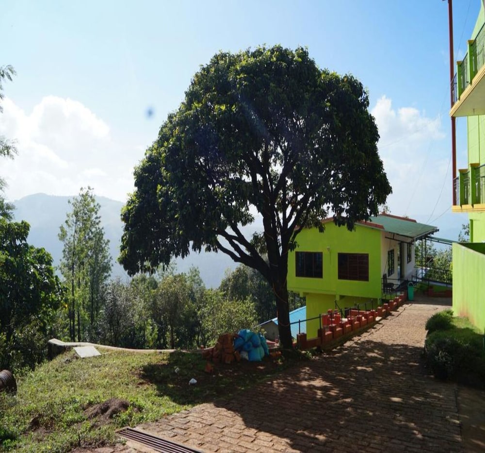 Green woods Resort