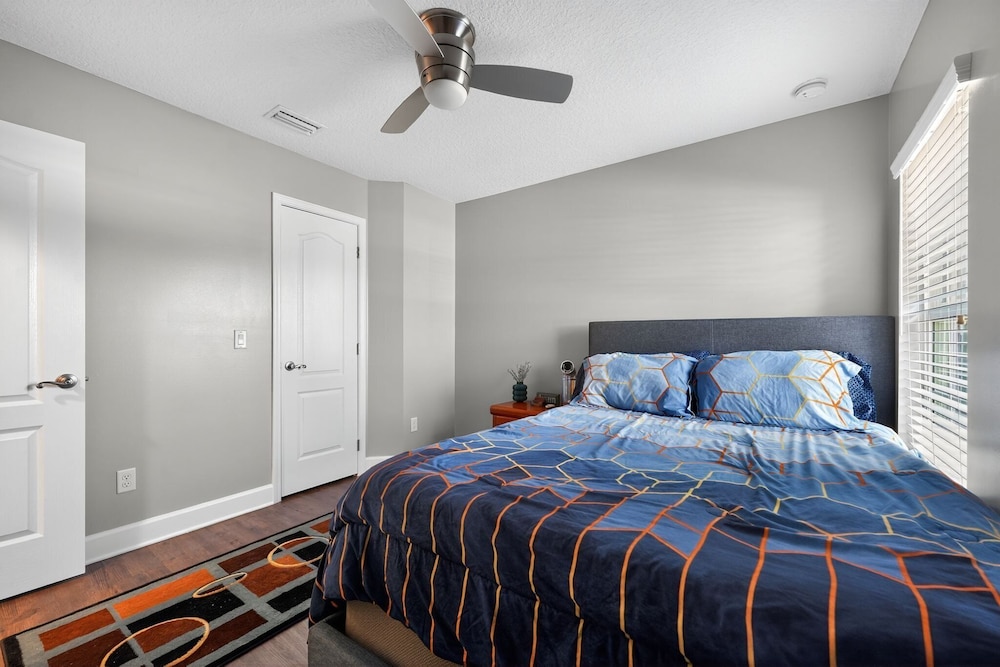 Floridays Manor 4 Bedroom Home