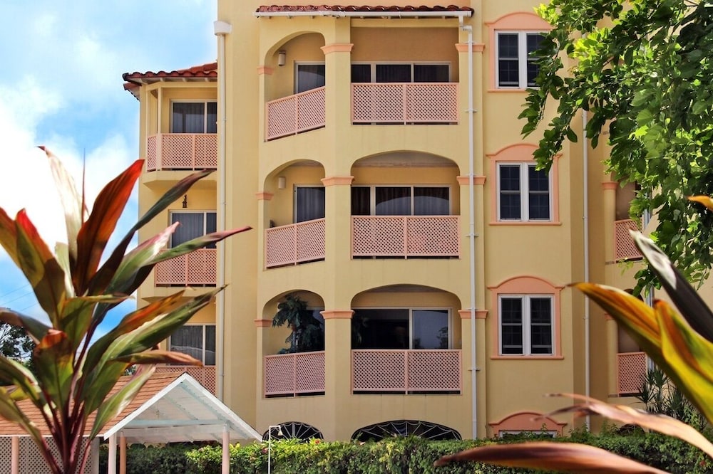 Modern 2-bed Apt Near Beach In St. Lawrence Gap 2 Bedroom Apts by Bluescape