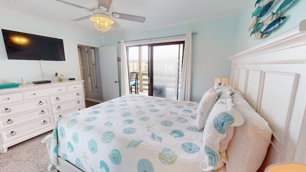 Lighthouse Point 2 by Tybee Vacation Rentals