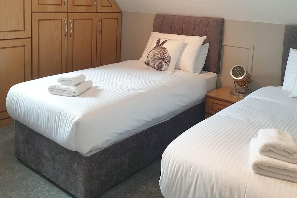 Warrenpoint Countryside -3bedroom-private Garden