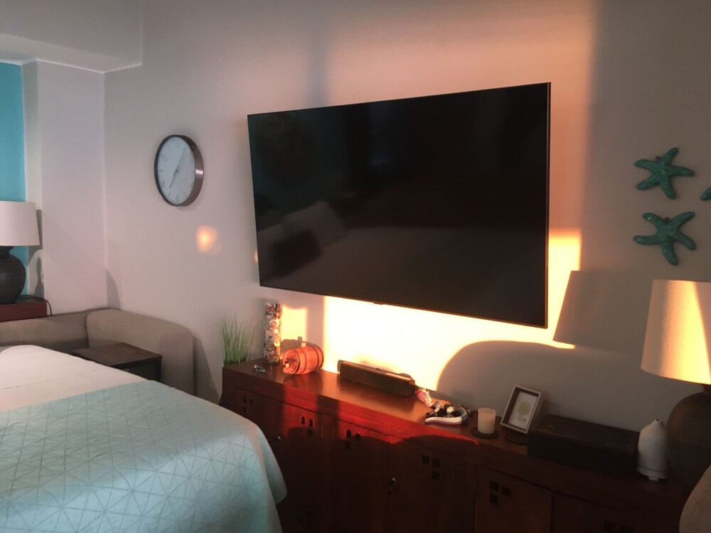 Los Tules Condominium Resort