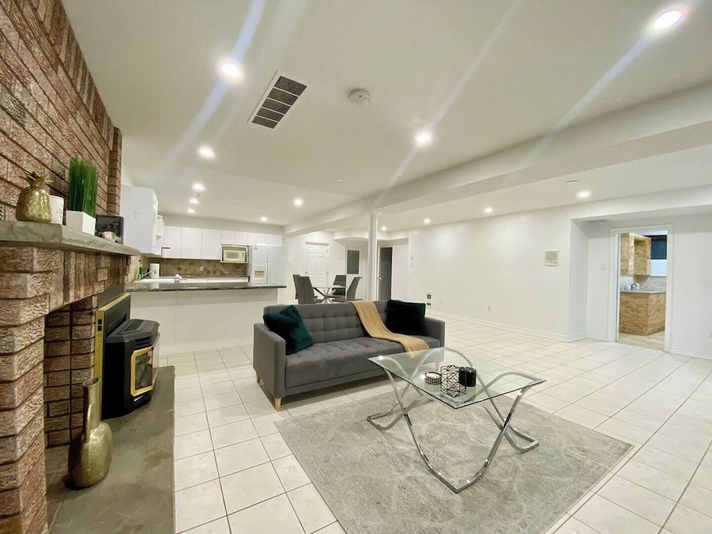 Vibrant City Retreat