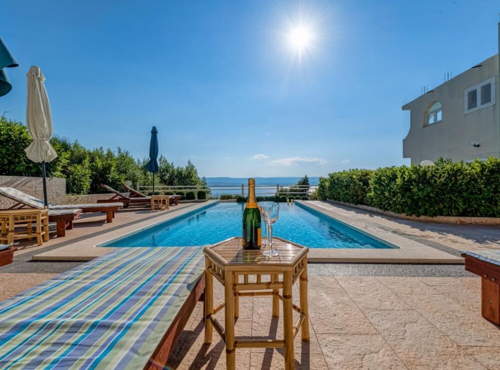 Apartment Tafra 1