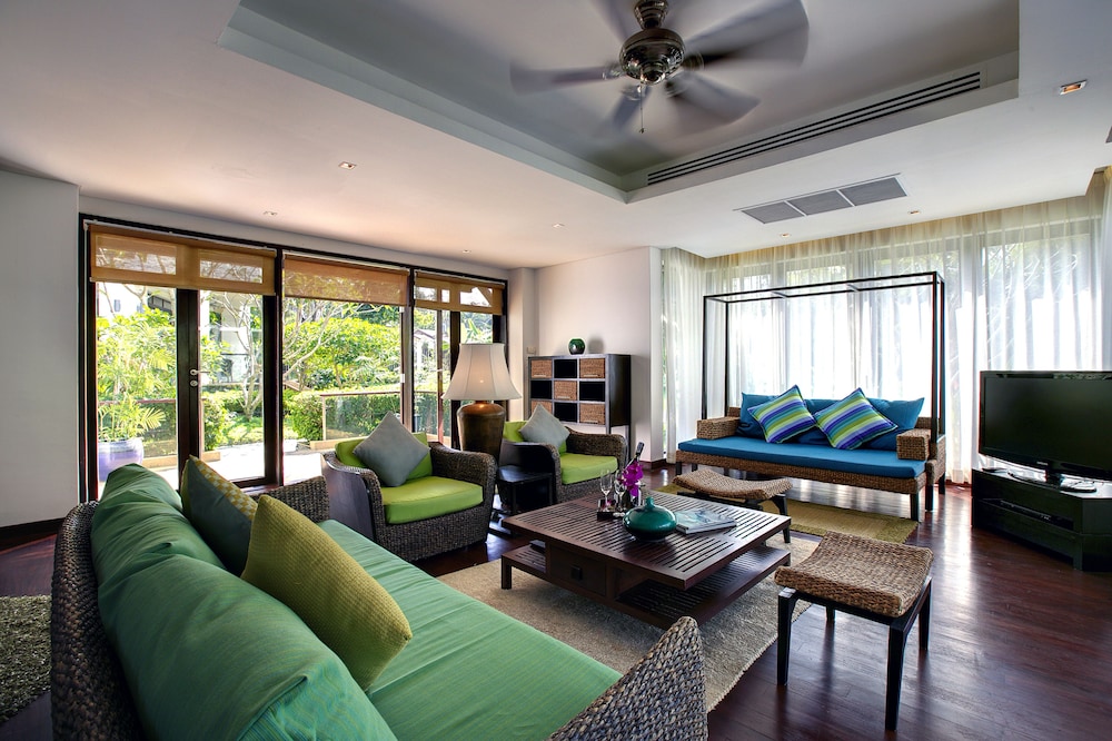 Lotus Samui