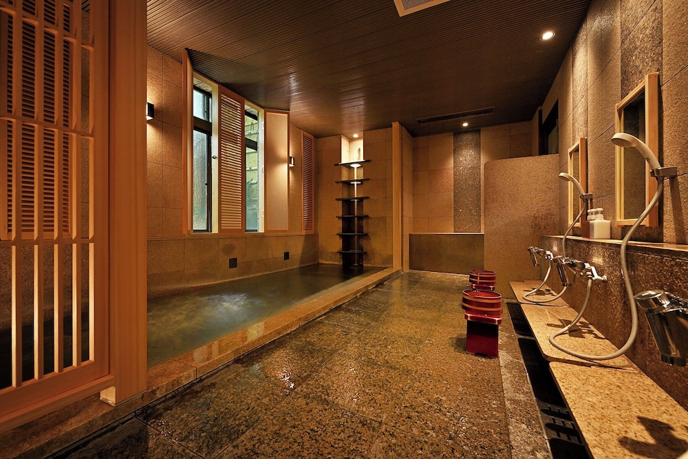 Tonosawa Onsen Yamano Chaya Ryokan