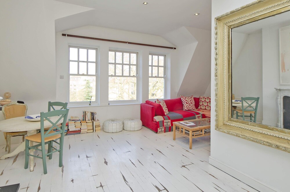 Contemporary 1 bed Apartment Chelsea