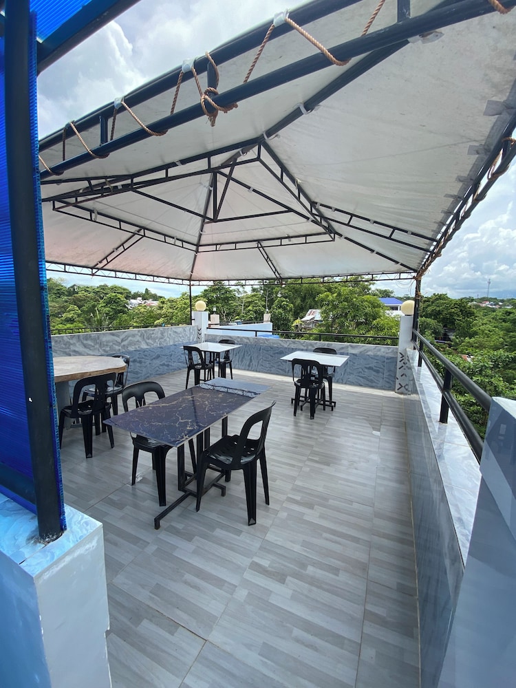 Dantes Hideaway