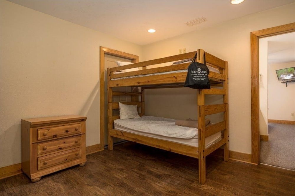 Briarstone Lodge Condo 13F - Three Bedroom Condo view 5