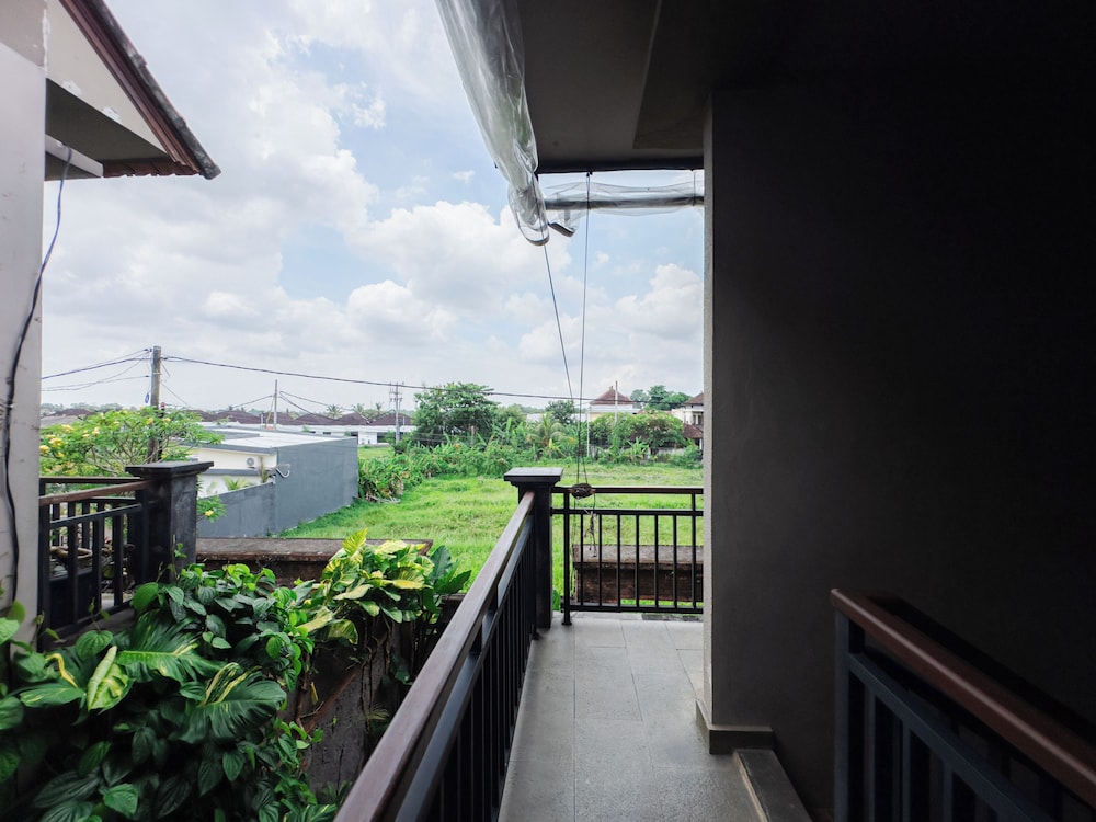 Amaluku Villa