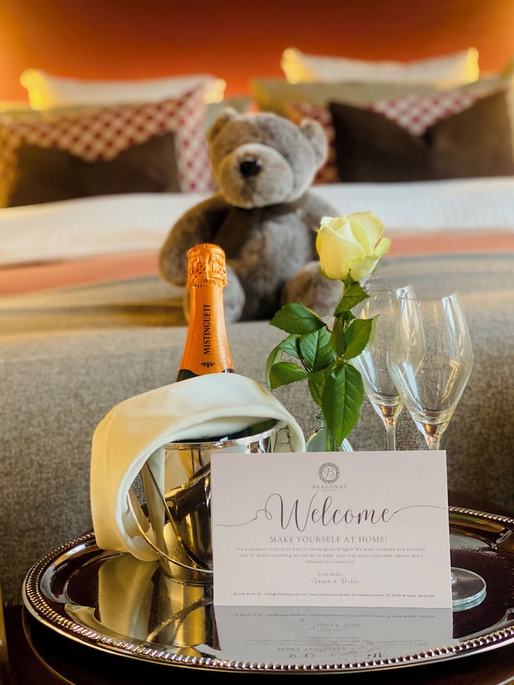 The Burgundy - Boutique B&B