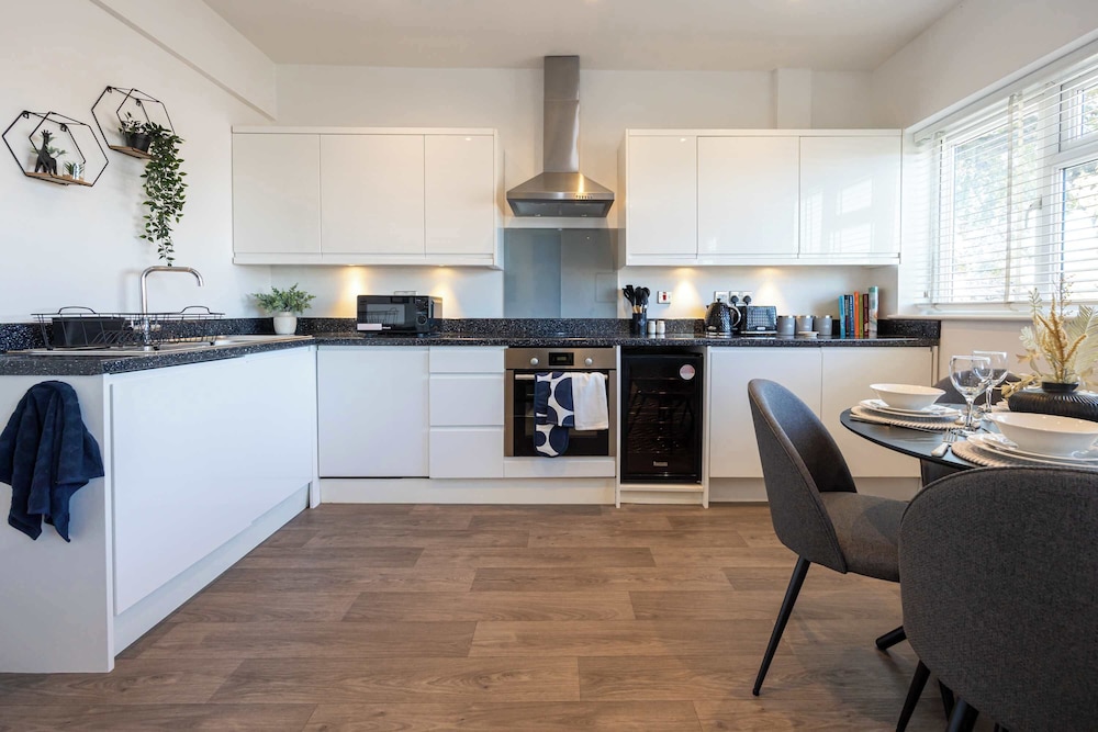 Cosy Apartment in the Heart of Sale