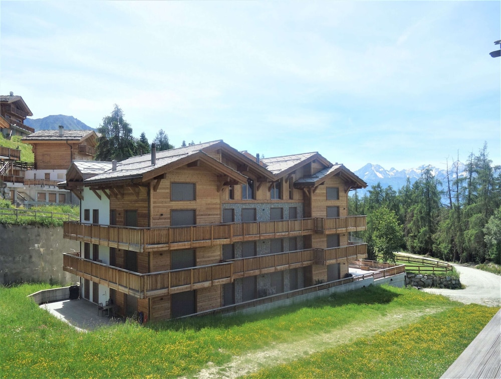 Spacious Apartment for ski Holiday