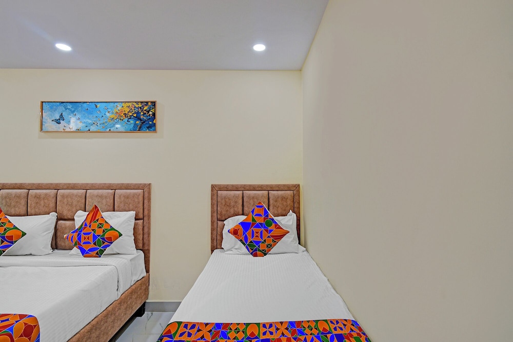 Fabhotel Srikara Grand Luxury Rooms