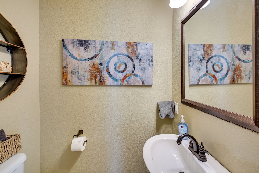 'marie's Place' - Walk to Subiaco Abbey! - Property Image 2