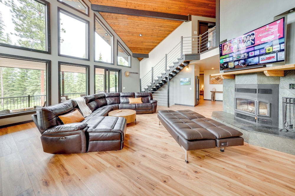 7 Mi to Boat Launch: Luxe Montana Family Home