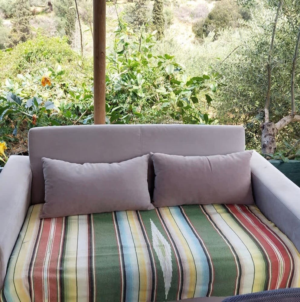 Sofiana s Garden Retreat w Private Pool