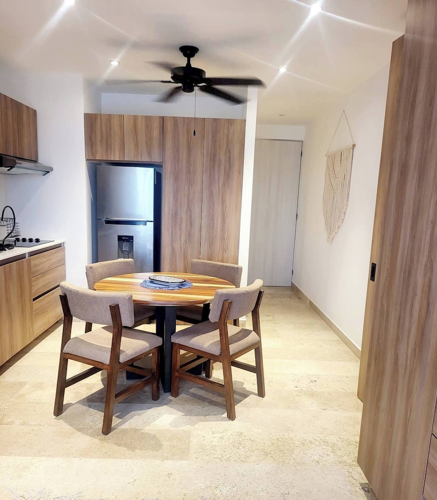 ¡bello Zen PH 2 Terraces for 4 People!