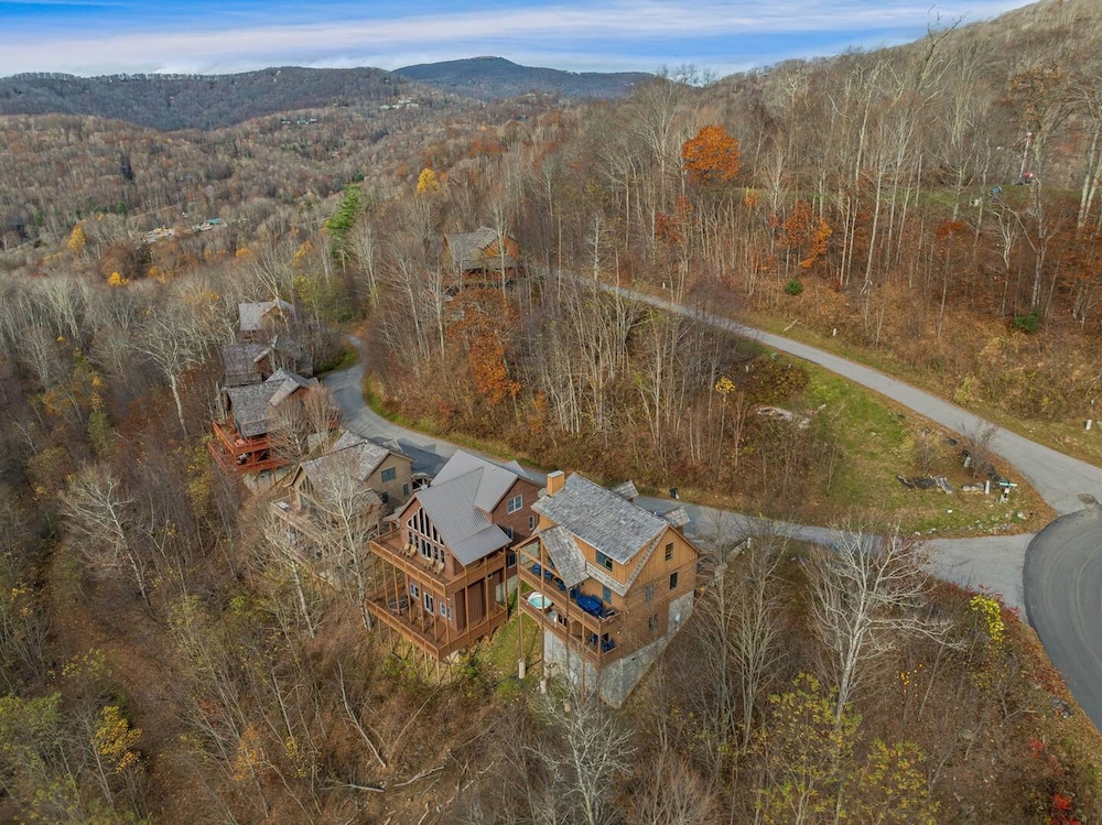 Blue Ridge Mountain Cabin With Stunning Views