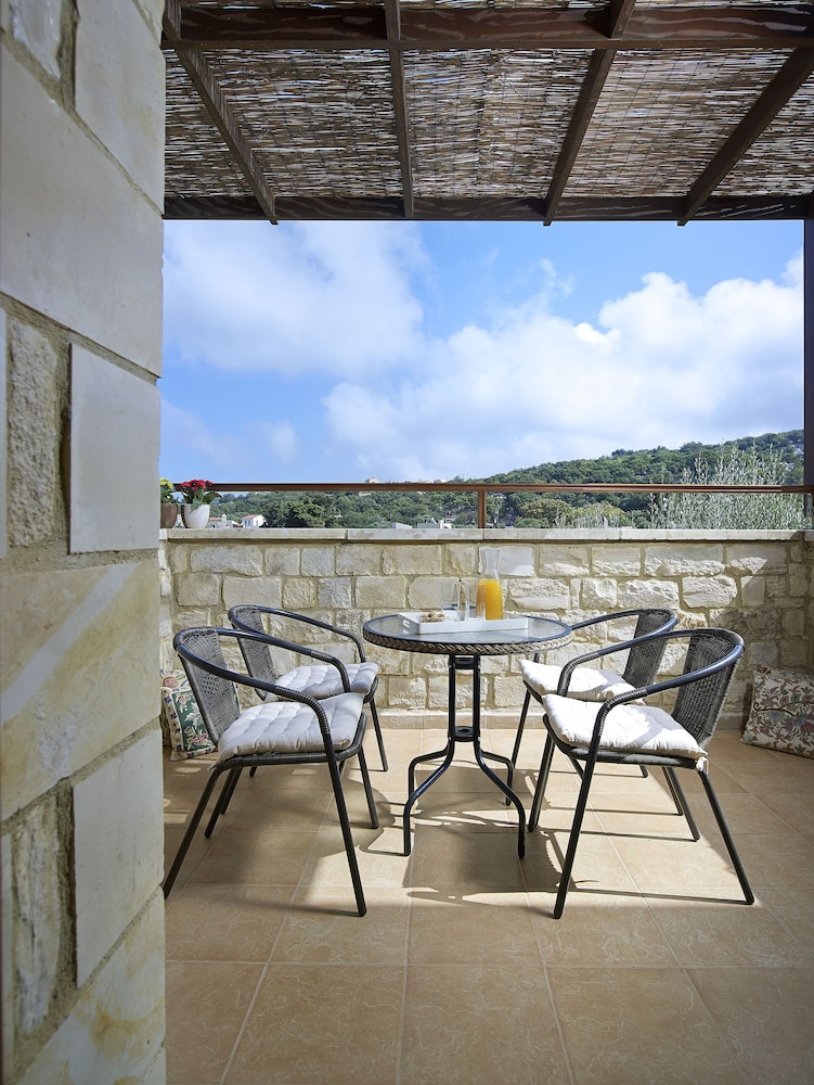 Vederi Estate