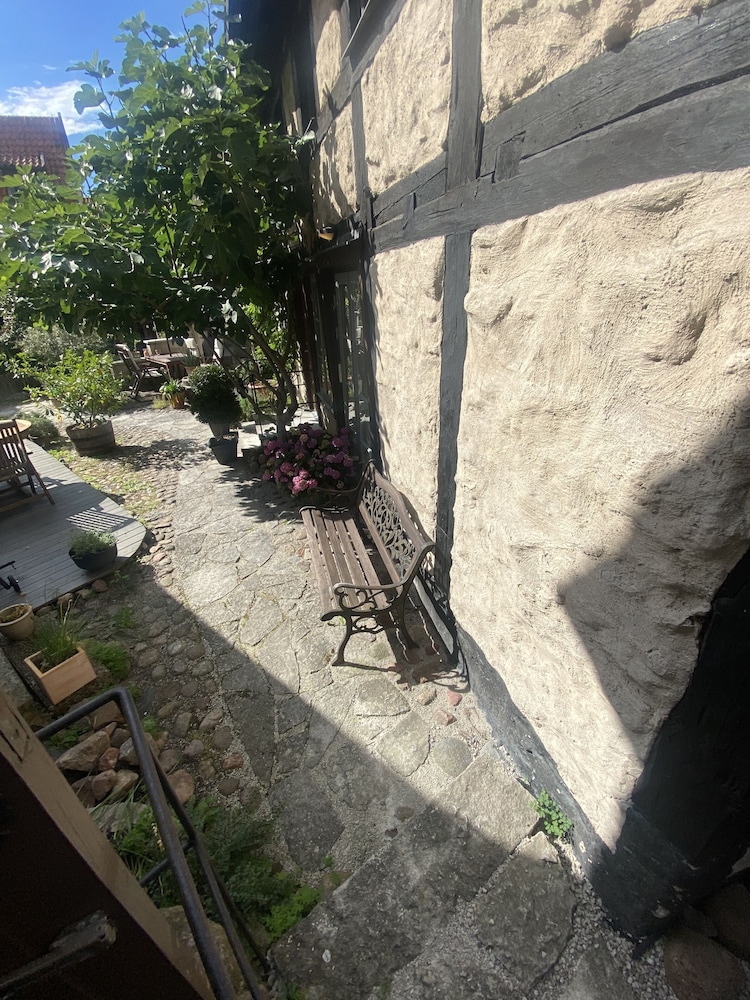 Photo 28